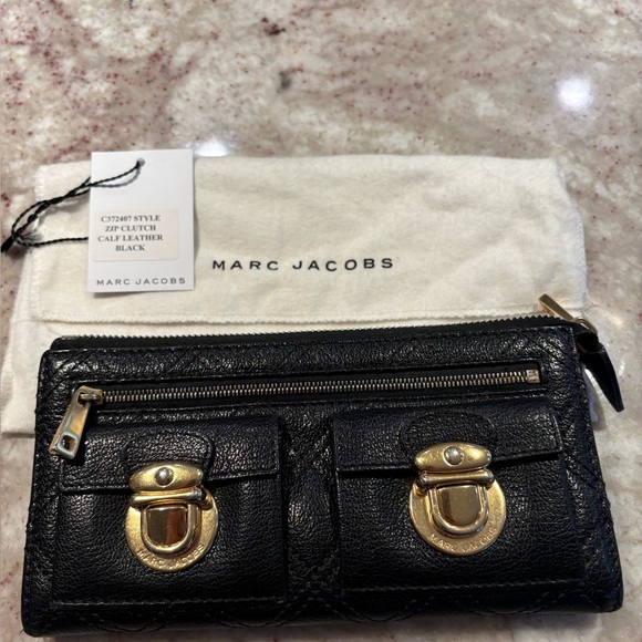 Marc Jacobs Black Quilted Shoulder Bag with matching wallet - Picture 9 of 13